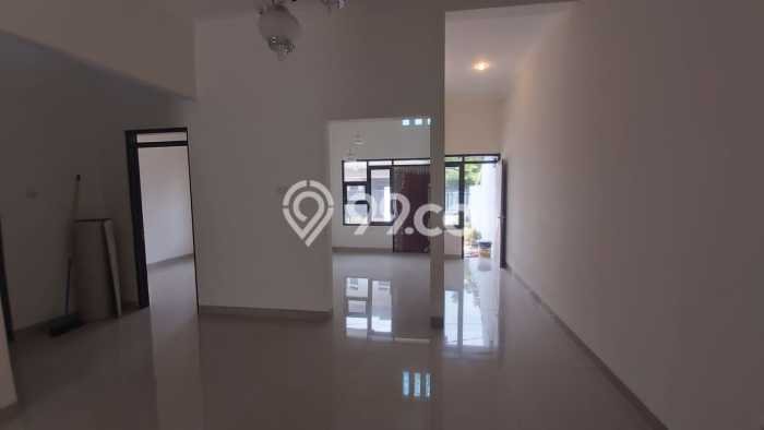 Rumah Strategis Minimalis Lb 95m2 di Arcamanik, Bandung Rumah Strategis Minimalis Lb 95m2 di Arcamanik, Bandung