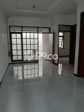 Disewakan Cepat Rumah Kondisi Baik di Kawasan Batununggal, Bandung Disewakan Cepat Rumah Kondisi Baik di Kawasan Batununggal, Bandung