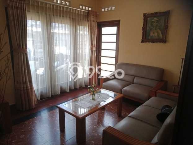 Rumah Elit Modern Tanpa Renovasi di Braga Bandung Rumah Elit Modern Tanpa Renovasi di Braga Bandung