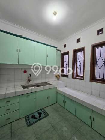 HUNIAN PREMIUM! Rumah kawasan Batununggal, 2 KM, Area Berkembang, Luas 162m2m² Bangunan 120m2m² HUNIAN PREMIUM! Rumah kawasan Batununggal, 2 KM, Area Berkembang, Luas 162m2m² Bangunan 120m2m²