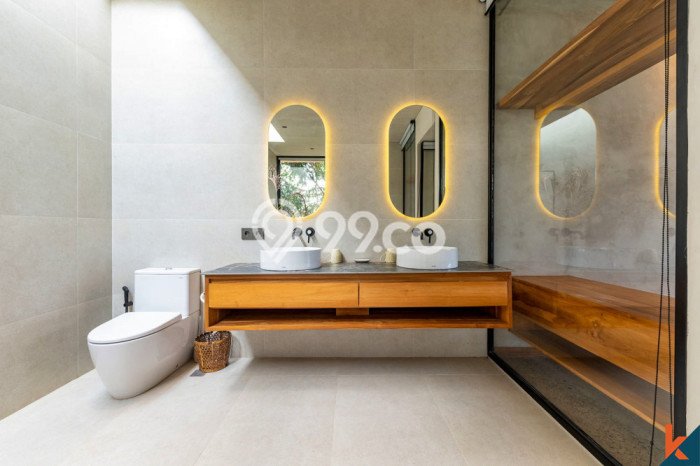 Rumah area Canggu, Badung, LT 380m2m² LB 332m2m² Rumah area Canggu, Badung, LT 380m2m² LB 332m2m²