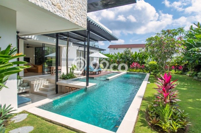 Rumah Mewah LB 415m2 Siap Pakai Desain Elegan di Canggu, Badung Rumah Mewah LB 415m2 Siap Pakai Desain Elegan di Canggu, Badung