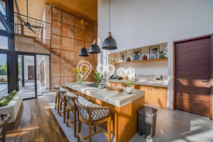 Rumah Elit LB 385m2 Siap Pakai Desain Elegan di Cemagi, Badung Rumah Elit LB 385m2 Siap Pakai Desain Elegan di Cemagi, Badung