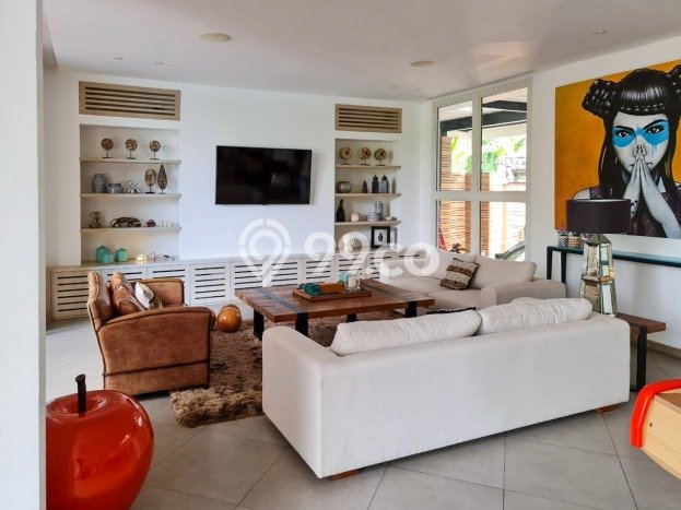 For Sale! Luxury House LT 600m2 Desain Modern di Kerobokan For Sale! Luxury House LT 600m2 Desain Modern di Kerobokan
