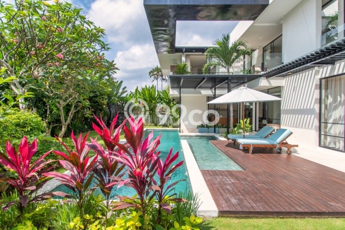 Rumah Mewah LB 415m2 Siap Pakai Desain Elegan di Canggu, Badung Rumah Mewah LB 415m2 Siap Pakai Desain Elegan di Canggu, Badung
