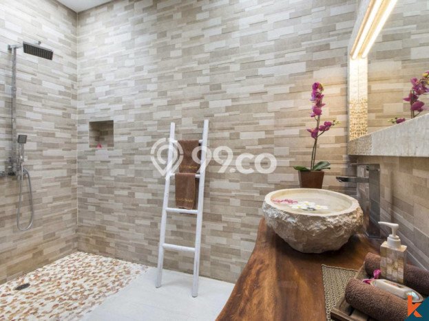 Rumah Luxury Modern Siap Huni di Canggu Badung Rumah Luxury Modern Siap Huni di Canggu Badung
