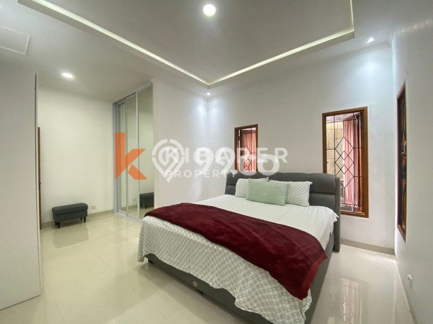 Rumah Bagus Disewakan di Jimbaran, Badung LT 400m2, LB 327m2 Rumah Bagus Disewakan di Jimbaran, Badung LT 400m2, LB 327m2