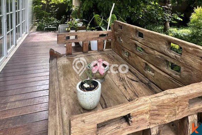 Rumah Elit LB 571m2 Siap Huni Desain Elegan di Umalas, Badung Rumah Elit LB 571m2 Siap Huni Desain Elegan di Umalas, Badung