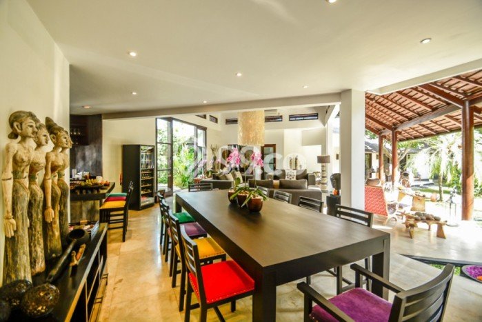 Rumah Elit Modern Tanpa Renovasi di Umalas Badung Rumah Elit Modern Tanpa Renovasi di Umalas Badung