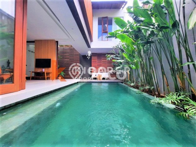 Disewakan! Rumah 2 Kamar Tidur &
2 Kamar Mandi di Canggu, Badung Disewakan! Rumah 2 Kamar Tidur &
2 Kamar Mandi di Canggu, Badung