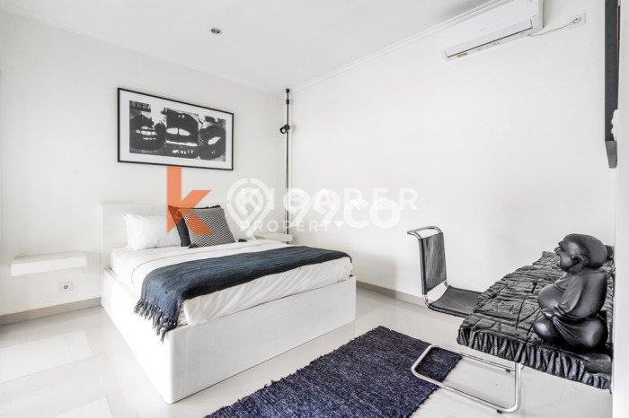 KESEMPATAN TERBAIK! Rumah area , 4 KM, Ready, LT 250m2m² Bangunan 180m2m² KESEMPATAN TERBAIK! Rumah area , 4 KM, Ready, LT 250m2m² Bangunan 180m2m²