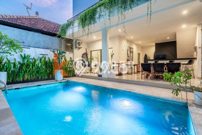 KESEMPATAN TERBAIK! Rumah area , 4 KM, Ready, LT 250m2m² Bangunan 180m2m² KESEMPATAN TERBAIK! Rumah area , 4 KM, Ready, LT 250m2m² Bangunan 180m2m²