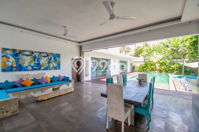 Dijual Rumah Luas Megah Dengan View Cantik di Seminyak, Badung Dijual Rumah Luas Megah Dengan View Cantik di Seminyak, Badung