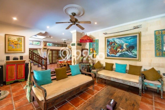 Jual Rumah Luas Megah Dengan View Cantik di Seminyak, Badung Jual Rumah Luas Megah Dengan View Cantik di Seminyak, Badung