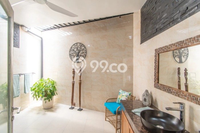 Rumah Elit Modern Tanpa Renovasi di Kerobokan Badung Rumah Elit Modern Tanpa Renovasi di Kerobokan Badung