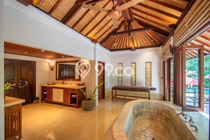 Rumah Elit Modern Siap Huni di Pererenan Badung Rumah Elit Modern Siap Huni di Pererenan Badung