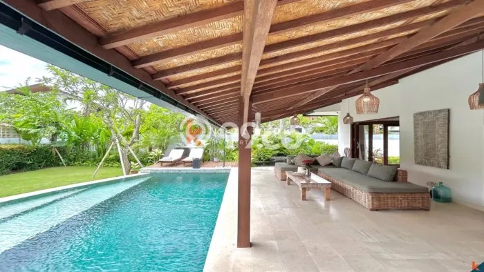 Hunian Minimalis Disewakan di Canggu Badung 3 KT & 3 KM Hunian Minimalis Disewakan di Canggu Badung 3 KT & 3 KM