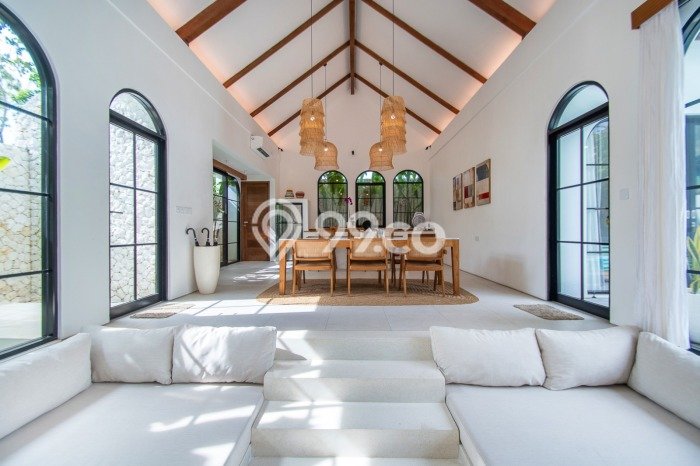 Jual Rumah Mewah Megah Dengan View Cantik di Uluwatu, Badung Jual Rumah Mewah Megah Dengan View Cantik di Uluwatu, Badung