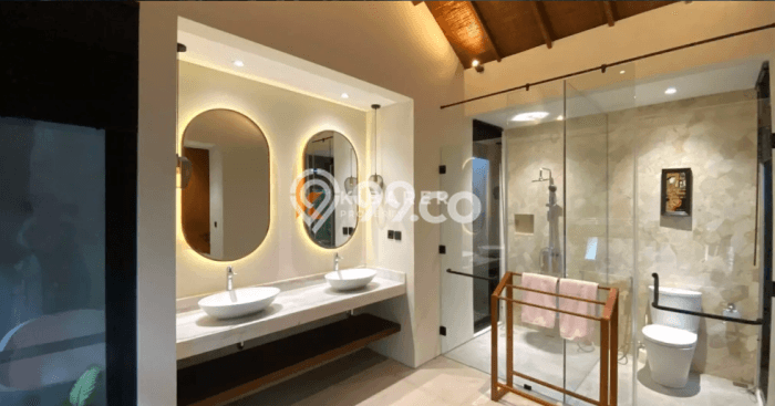 Rumah Bagus Disewakan di Canggu, Badung LT 300m2, LB 300m2 Rumah Bagus Disewakan di Canggu, Badung LT 300m2, LB 300m2