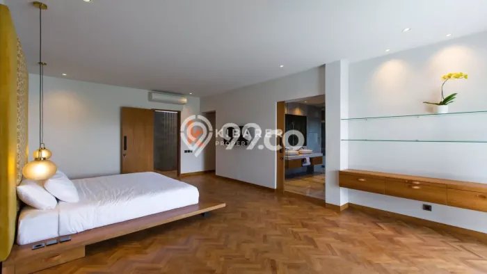 Hunian Minimalis dengan LT 360m2 & LB 260m2 Disewakan di Pererenan Hunian Minimalis dengan LT 360m2 & LB 260m2 Disewakan di Pererenan