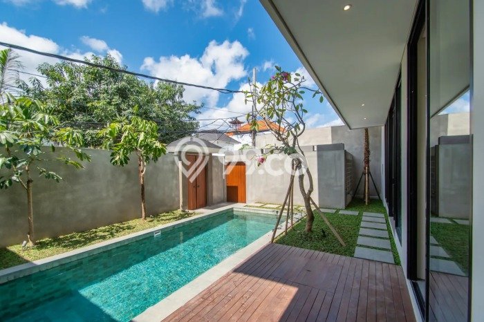 Hunian Mewah LB 210m2 Siap Huni Desain Elegan di Umalas, Badung Hunian Mewah LB 210m2 Siap Huni Desain Elegan di Umalas, Badung
