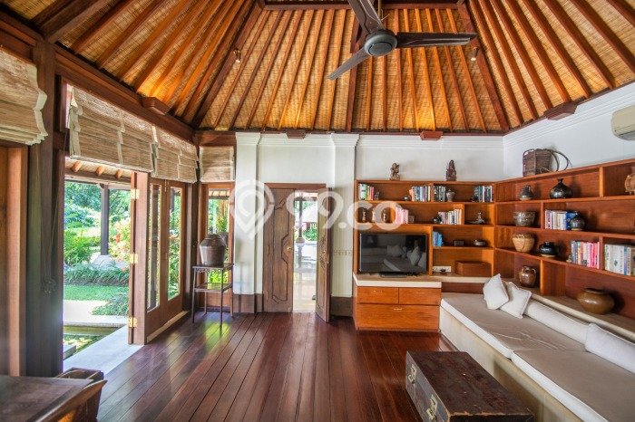 Rumah Elit Modern Siap Huni di Pererenan Badung Rumah Elit Modern Siap Huni di Pererenan Badung