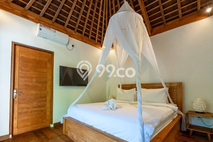 Jual Rumah Mewah Megah Dengan View Eksklusif di Seminyak, Badung Jual Rumah Mewah Megah Dengan View Eksklusif di Seminyak, Badung