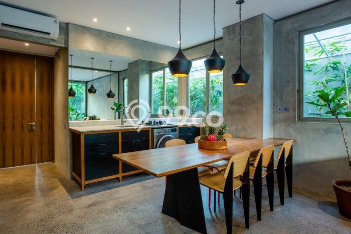 Ready to Use! Luxury House LT 167m2 Desain Elegan di Umalas Ready to Use! Luxury House LT 167m2 Desain Elegan di Umalas