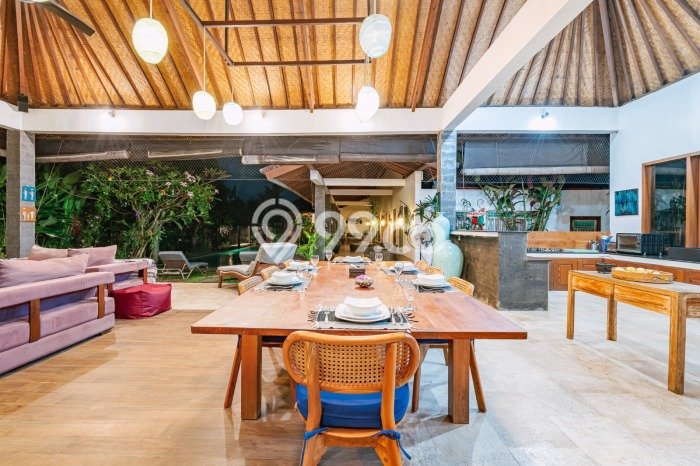 Rumah Luxury Modern Tanpa Renovasi di canggu Badung Rumah Luxury Modern Tanpa Renovasi di canggu Badung