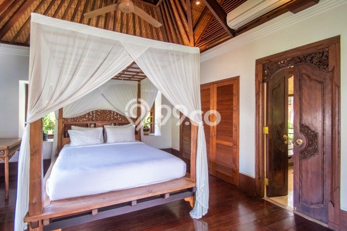 Rumah Elit Modern Siap Huni di Pererenan Badung Rumah Elit Modern Siap Huni di Pererenan Badung