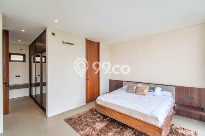 Hunian Mewah LB 210m2 Siap Huni Desain Elegan di Umalas, Badung Hunian Mewah LB 210m2 Siap Huni Desain Elegan di Umalas, Badung