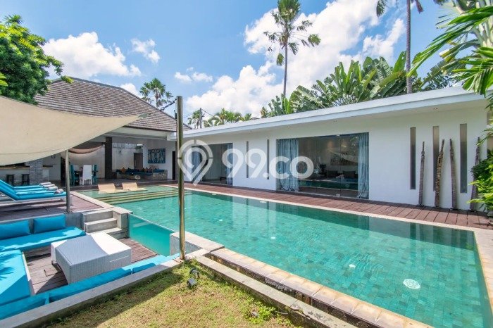 Dijual Rumah Luas Megah Dengan View Cantik di Seminyak, Badung Dijual Rumah Luas Megah Dengan View Cantik di Seminyak, Badung
