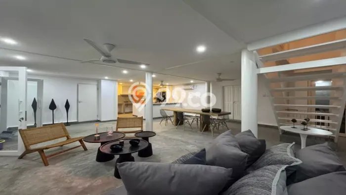 Disewakan! Rumah 3 Kamar Tidur &
4 Kamar Mandi di Umalas, Badung Disewakan! Rumah 3 Kamar Tidur &
4 Kamar Mandi di Umalas, Badung