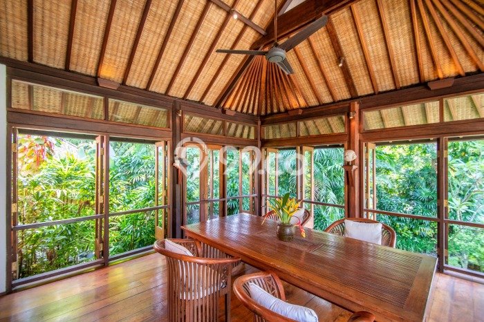 Rumah Elit Modern Siap Huni di Pererenan Badung Rumah Elit Modern Siap Huni di Pererenan Badung