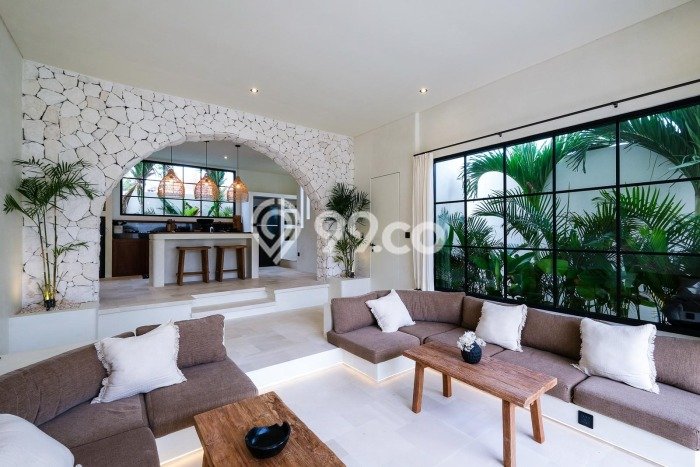 Rumah Luxury Modern Siap Huni di Pererenan Badung Rumah Luxury Modern Siap Huni di Pererenan Badung