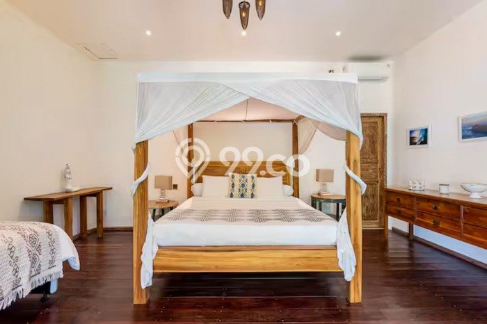 Rumah Elit LB 410m2 Siap Pakai Desain Elegan di Canggu, Badung Rumah Elit LB 410m2 Siap Pakai Desain Elegan di Canggu, Badung