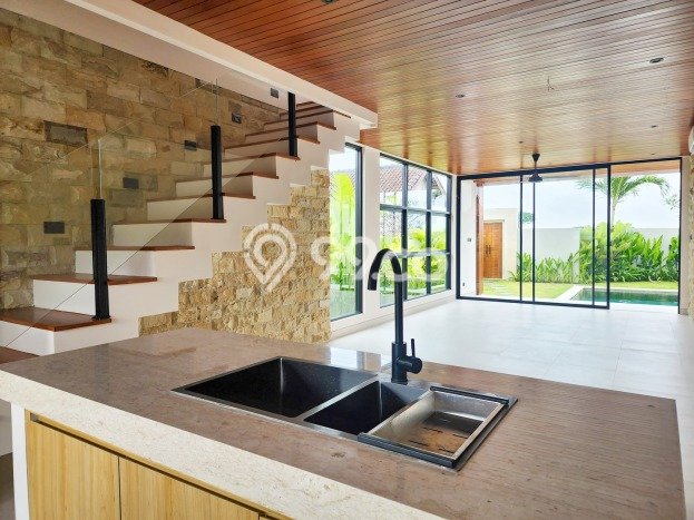 Jual Rumah Mewah Megah Dengan View Cantik di Cemagi, Badung Jual Rumah Mewah Megah Dengan View Cantik di Cemagi, Badung