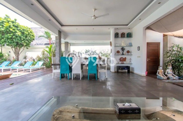 Dijual Rumah Luas Megah Dengan View Cantik di Seminyak, Badung Dijual Rumah Luas Megah Dengan View Cantik di Seminyak, Badung