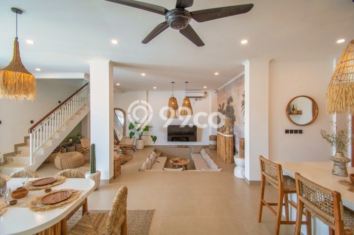Rumah Luxury Modern Tanpa Renovasi di Canggu Badung Rumah Luxury Modern Tanpa Renovasi di Canggu Badung