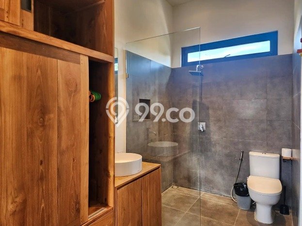 Dijual Cepat Rumah dengan Luas Tanah 200m2m² dan Luas Bangunan 171m2m² di Area , Badung Dijual Cepat Rumah dengan Luas Tanah 200m2m² dan Luas Bangunan 171m2m² di Area , Badung