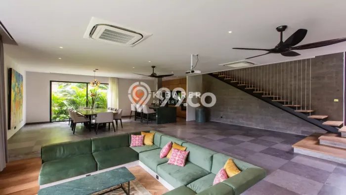 Hunian Minimalis dengan LT 360m2 & LB 260m2 Disewakan di Pererenan Hunian Minimalis dengan LT 360m2 & LB 260m2 Disewakan di Pererenan
