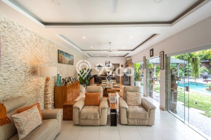 Rumah Elit Modern Tanpa Renovasi di Kerobokan Badung Rumah Elit Modern Tanpa Renovasi di Kerobokan Badung