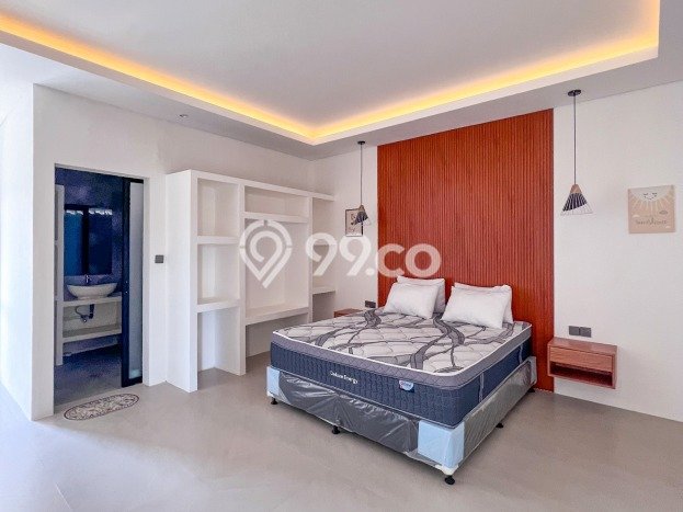 Rumah Elit LB 200m2 Siap Pakai Desain Elegan di Tumbak Bayuh, Badung Rumah Elit LB 200m2 Siap Pakai Desain Elegan di Tumbak Bayuh, Badung
