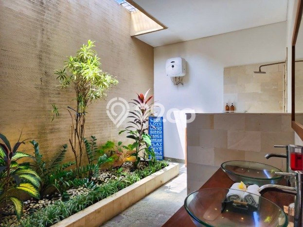 Rumah Luxury Modern Tanpa Renovasi di Canggu Badung Rumah Luxury Modern Tanpa Renovasi di Canggu Badung