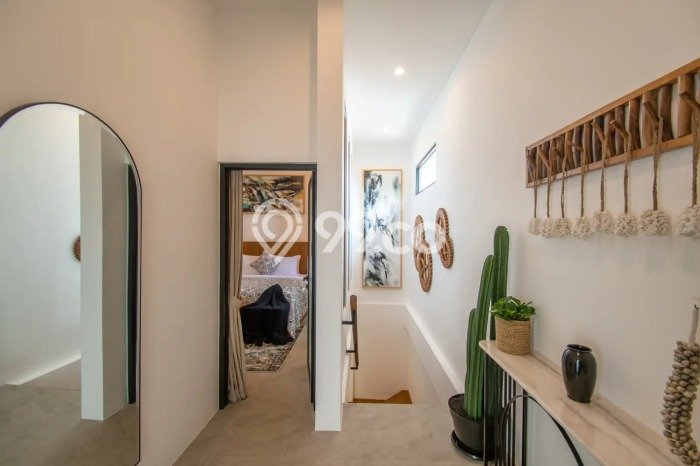Kesempatan Langka Memiliki Rumah LT 130m2m² / LB 180m2m² di Kawasan Komersial Canggu, Badung Kesempatan Langka Memiliki Rumah LT 130m2m² / LB 180m2m² di Kawasan Komersial Canggu, Badung