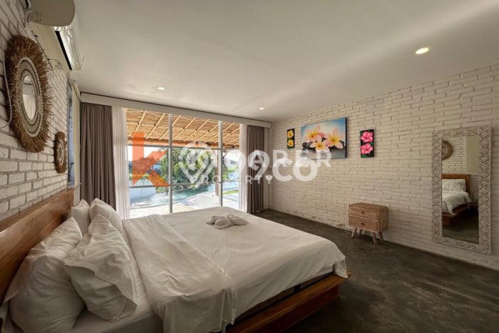 Sewa Rumah Nyaman LT 700m2 / LB 250m2 di canggu, Badung Sewa Rumah Nyaman LT 700m2 / LB 250m2 di canggu, Badung