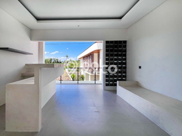 Rumah Elit LB 200m2 Siap Pakai Desain Elegan di Tumbak Bayuh, Badung Rumah Elit LB 200m2 Siap Pakai Desain Elegan di Tumbak Bayuh, Badung