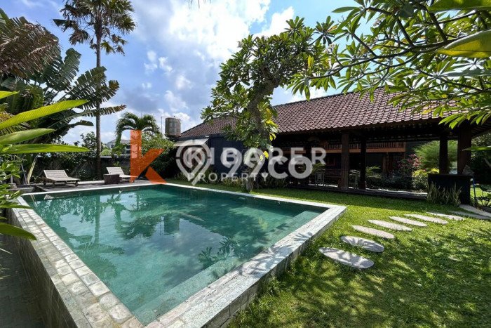 GOOD DEAL! Rumah area , 2 KT, Siap Huni, Luas 600m2m² LB 200m2m² GOOD DEAL! Rumah area , 2 KT, Siap Huni, Luas 600m2m² LB 200m2m²