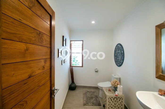 Ready to Use! Premium House LT 730m2 Desain Elegan di canggu Ready to Use! Premium House LT 730m2 Desain Elegan di canggu