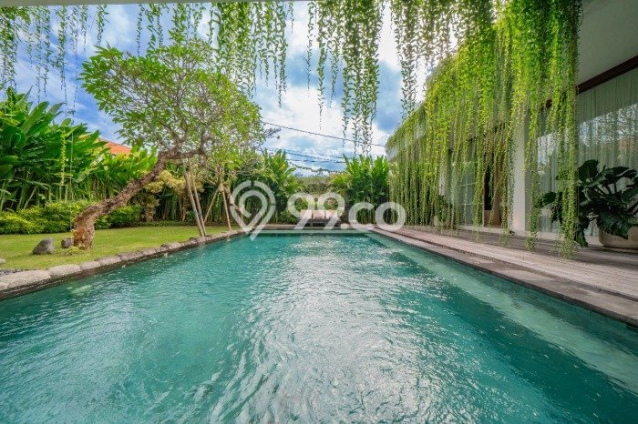 For Sale! Premium House LT 680m2 Desain Elegan di Umalas For Sale! Premium House LT 680m2 Desain Elegan di Umalas